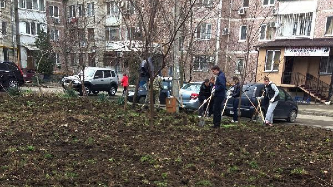 В Западном округе стартовал двухмесячник по  по наведению санитарного порядка и благоустройству территории
