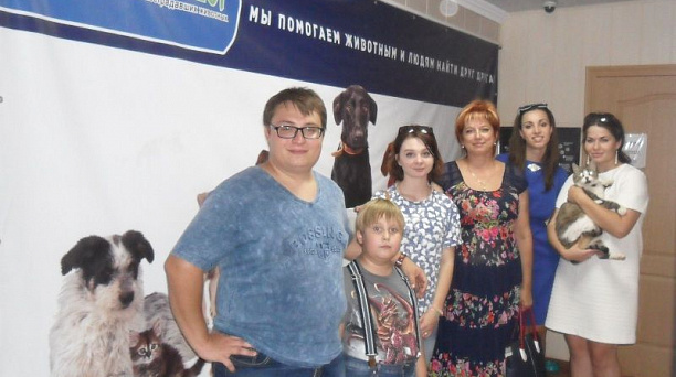 Молодежь Центрального округа помогла бездомным животным