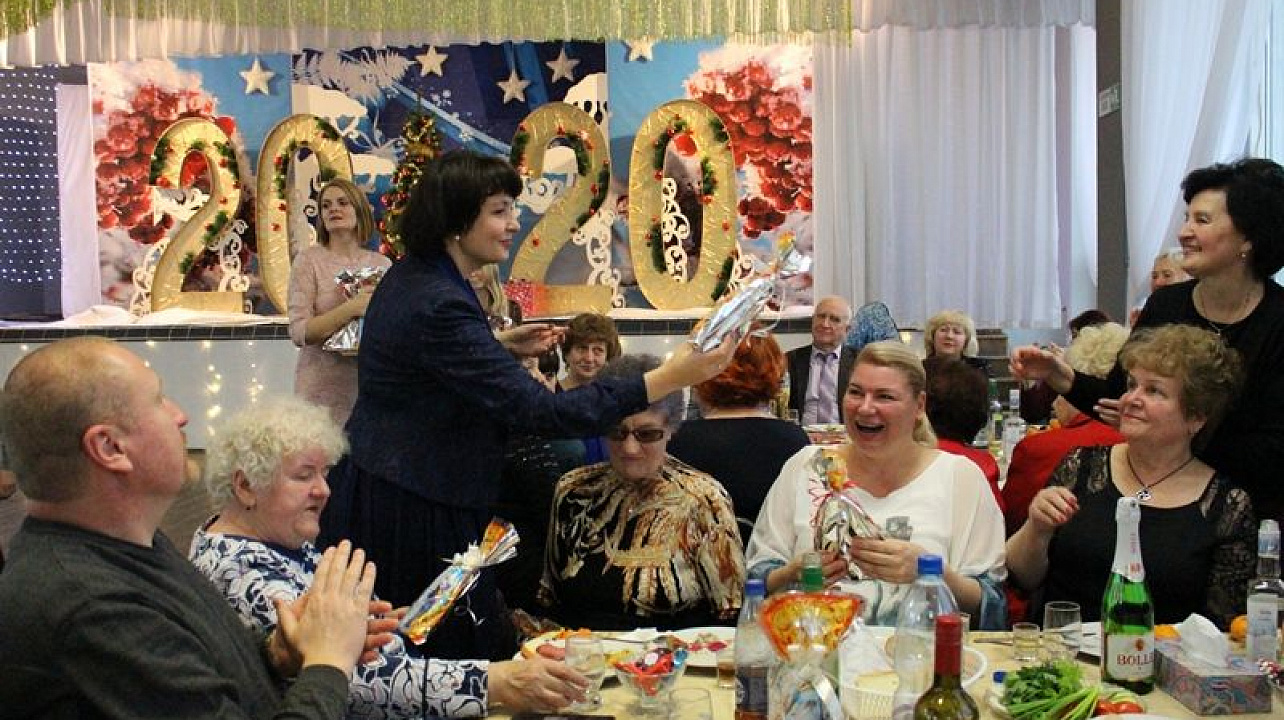 В Центральном округе состоялся новогодний бал общественности