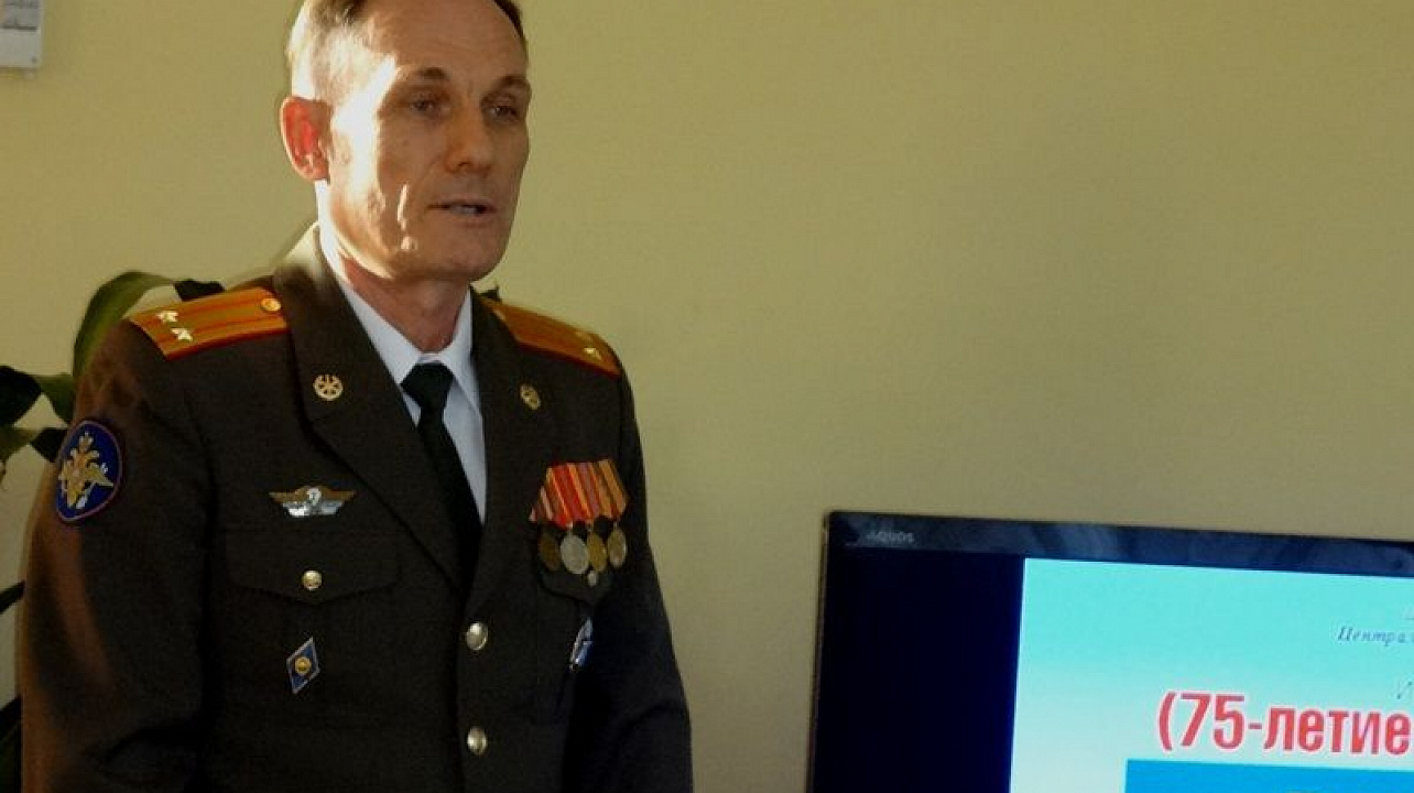 «Ты выстоял, великий Сталинград!»