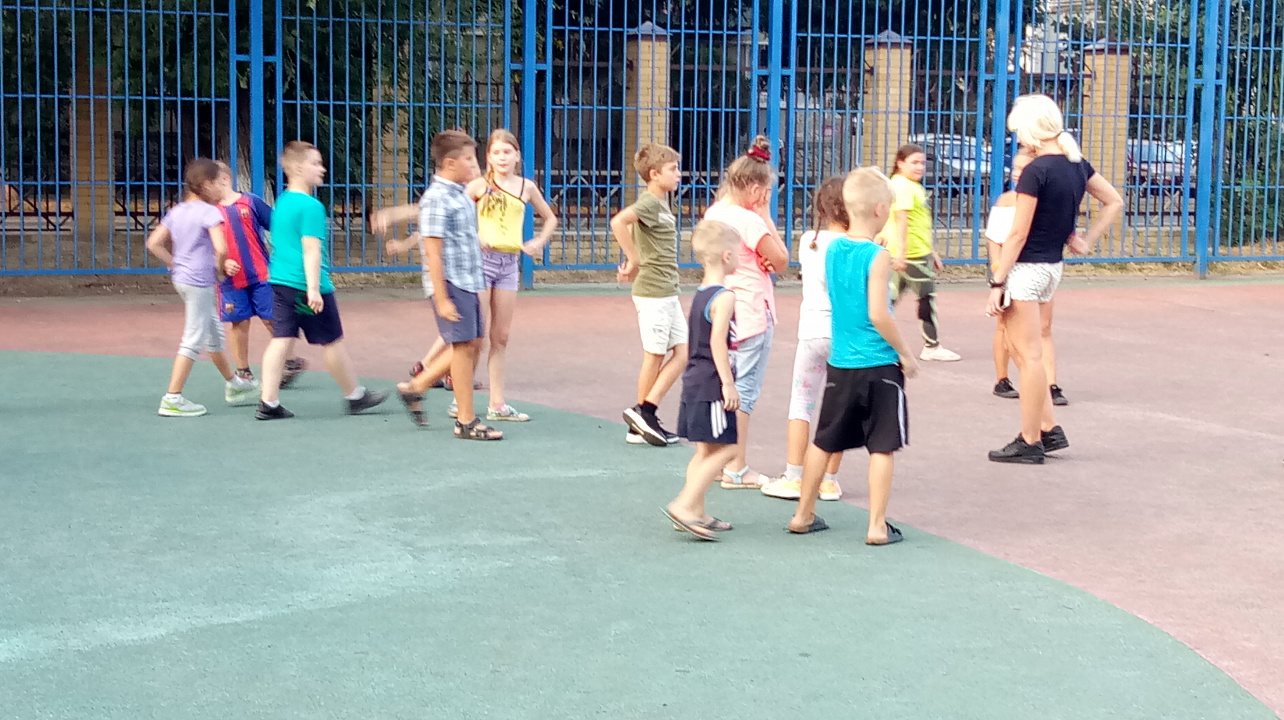 Вечерняя площадка школа 28.08.2017