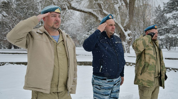 В Чистяковской Роще Краснодара почтили память воинов-интернационалистов