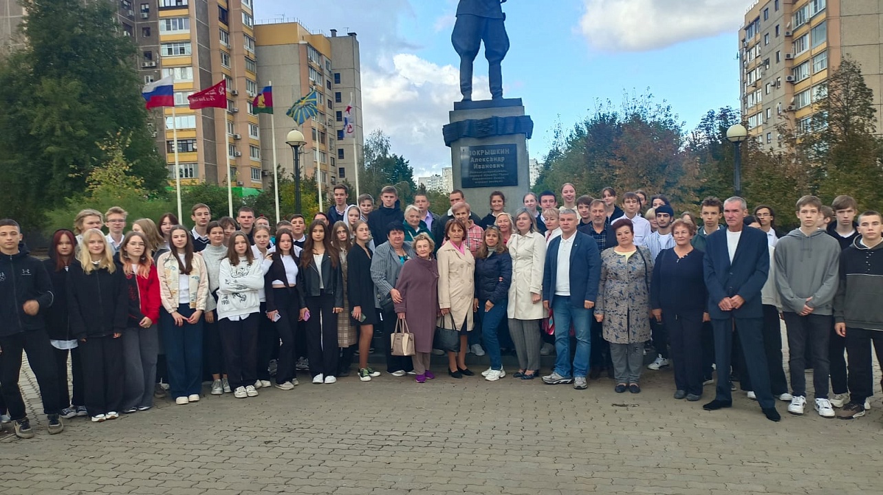 В Прикубанском округе прошли возложения цветов у памятников и захоронений освободителей Кубани к 80-ой годовщине освобождения края от немецко-фашистских захватчиков