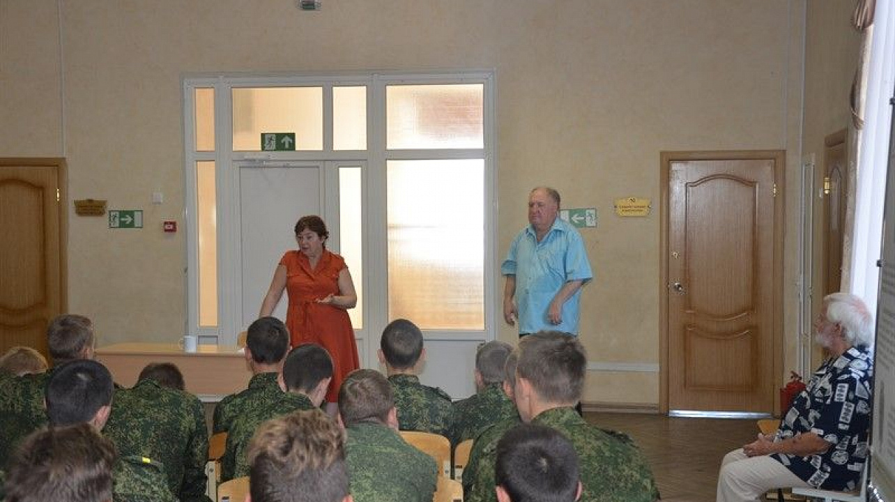 Краснодарское движение «Содружество» вместе с коллегами посетило Крымский кадетский корпус.jpg