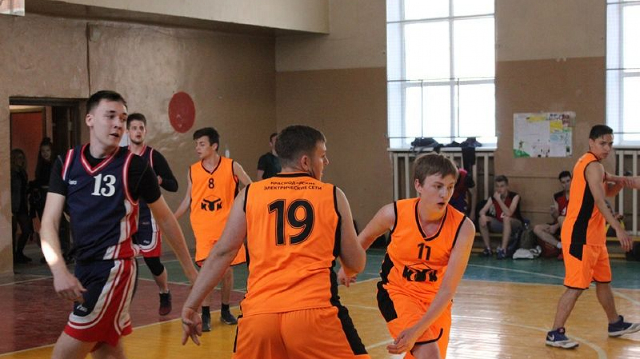 В Центральном округе проходит Спартакиада по игровым видам спорта