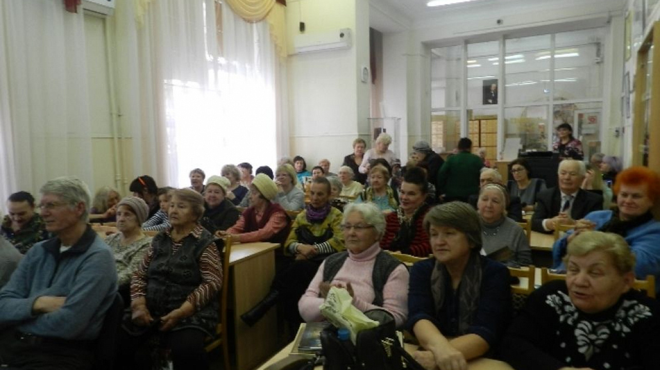 В библиотеке им. Н.А. Некрасова прошла презентация  книги С. Е. Шишковой-Шипуновой «Люди заката. Легко ли быть старым»