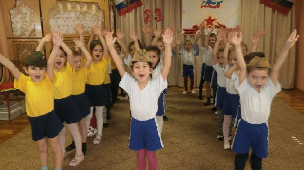 В детском саду № 110 продолжается месячник оборонно-массовой работы.jpg