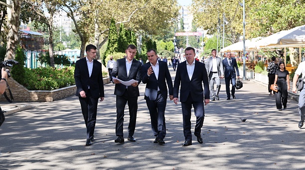 Руководители Кубани и Краснодара обсудили развитие парка «Солнечный Остров» 