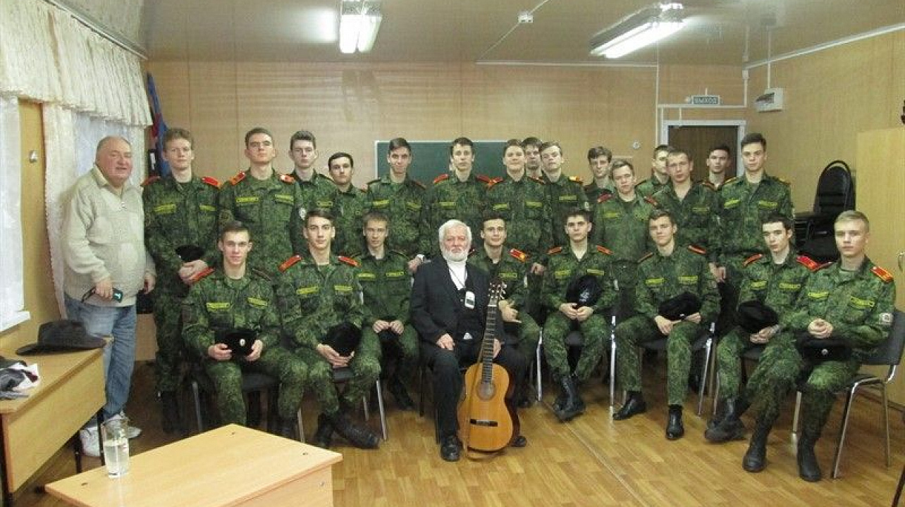 Заслуженный артист Кубани Евгений Туренко встретился с воспитанниками Кубанского казачьего кадетского корпуса.jpg