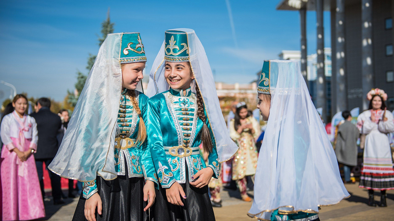 Национально-культурные объединения приняли участие в торжествах, посвящённых Дню народного единства (3).jpg