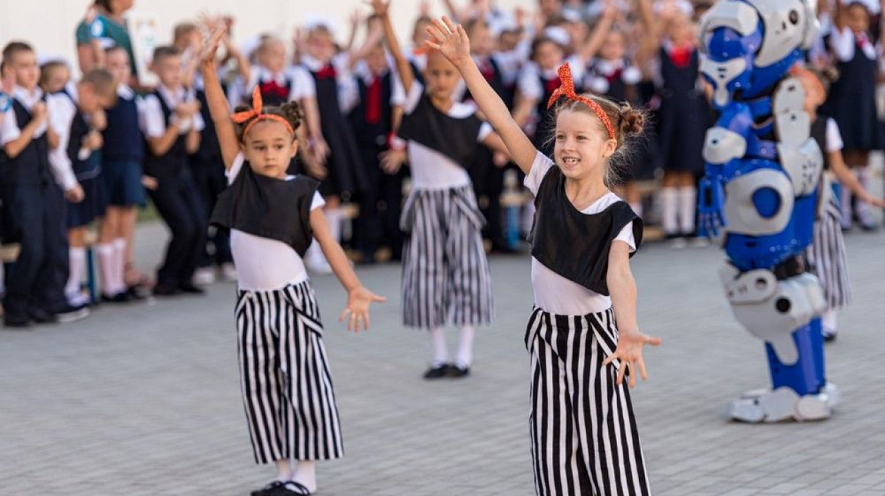 Две новые школы открылись в День знаний в Краснодаре