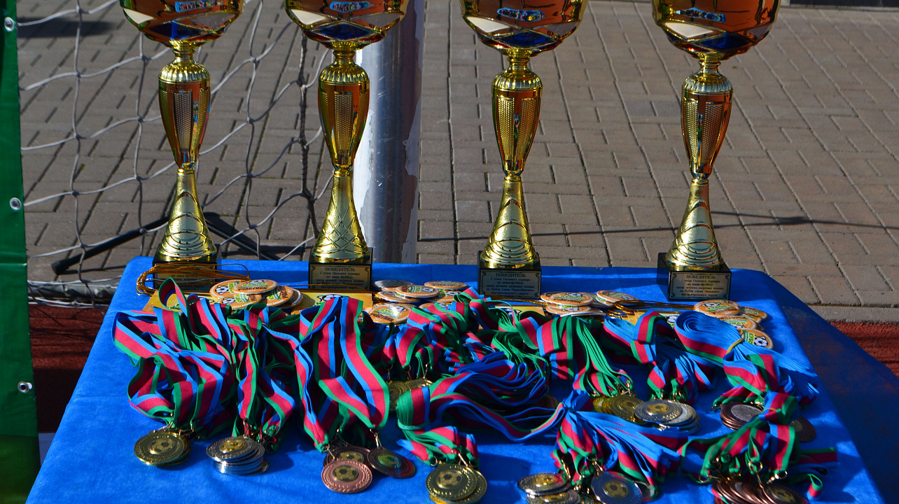 В Краснодаре завершился осенний турнир по мини-футболу на Кубок главы города