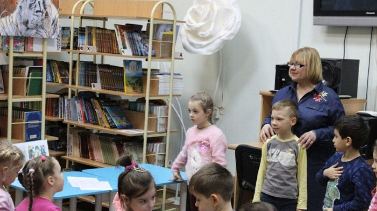 В библиотеке им. Н. А. Некрасова прошел литературный час