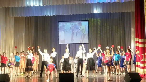 Полувековой юбилей отметила гимназия № 25 Западного округа