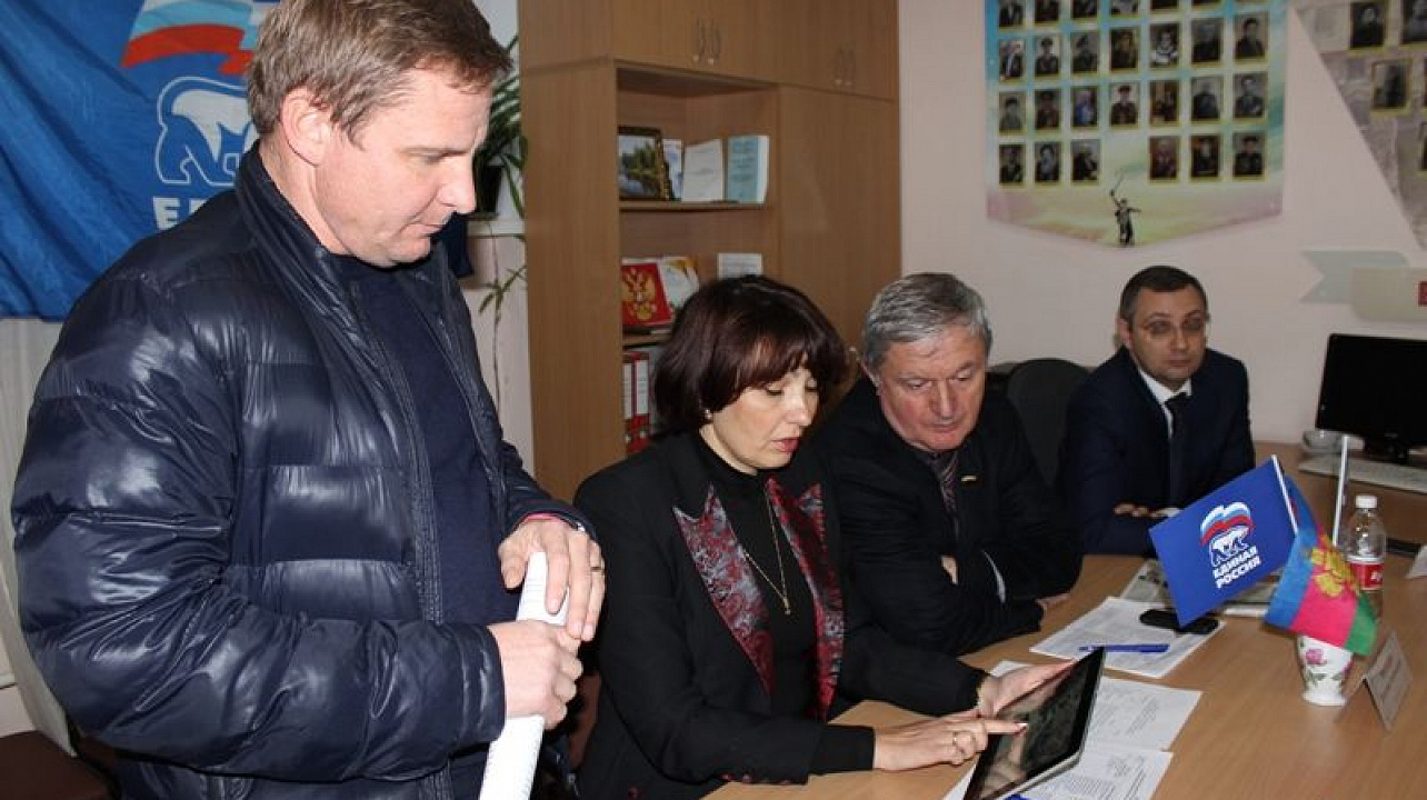 Глава администрации Центрального округа Елена Малова провела прием руководителей органов ТОС