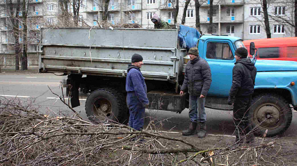 Более четырёх тысяч общественников подключились к уборке территории Прикубанского округа