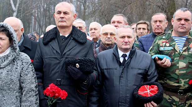 Казаки Краснодара почтили память погибших в вооруженном конфликте в Чеченской Республике
