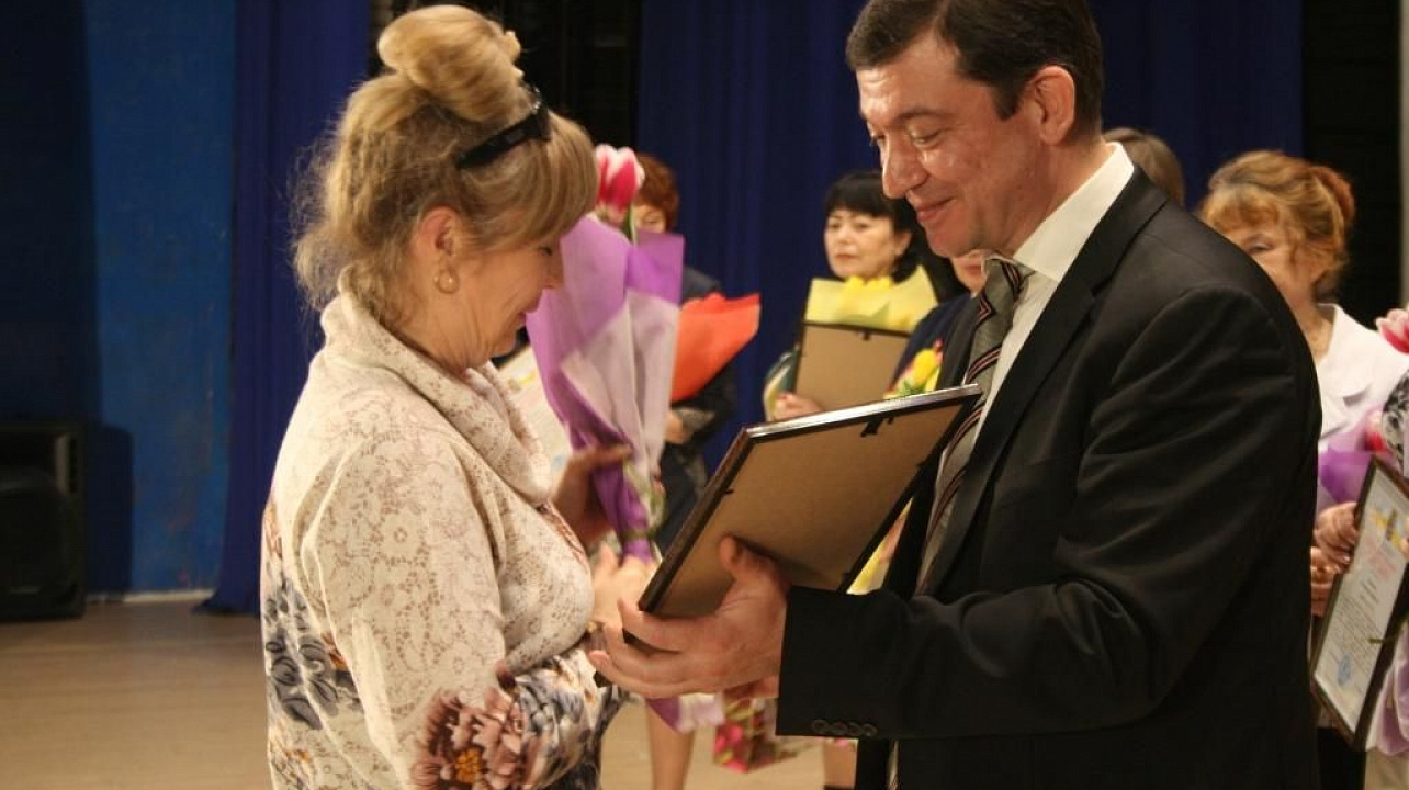 IMG_1229.jpgВ Прикубанском округе поздравили женщин с Международным женским днем