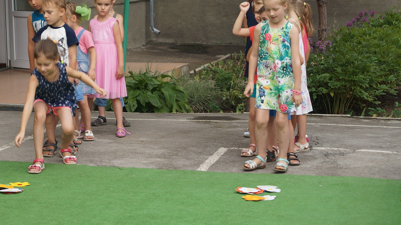 В детском саду Западного округа провели праздник цветов