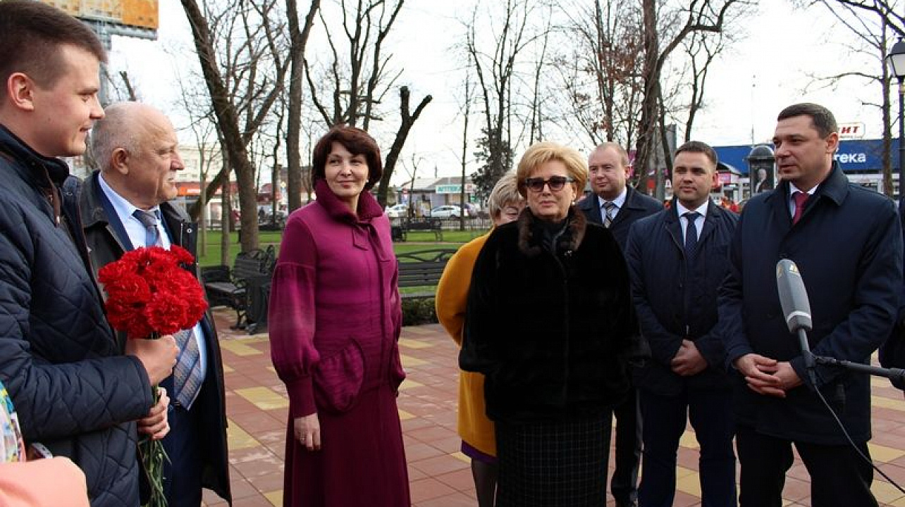 Вишняковский сквер открыт для посещений