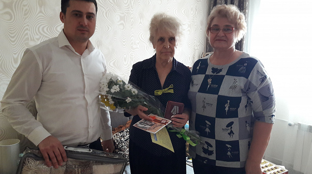 В Прикубанском округе поздравили жительницу блокадного Ленинграда