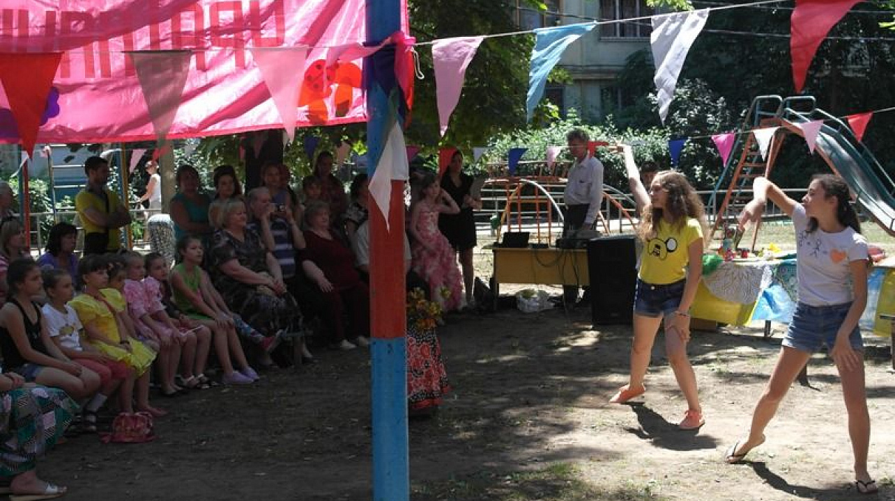 В Центральном округе прошел смотр-конкурс художественного творчества детей «Таланты нашего двора»