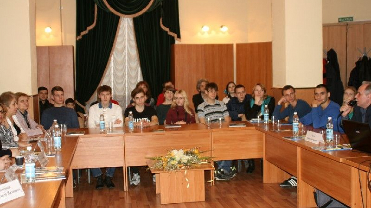 Круглый стол «Кавказа гордые сыны» прошёл в Краснодаре (2).JPG