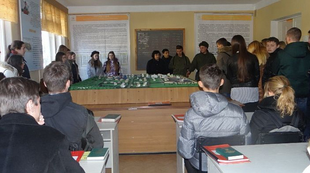 Учащиеся гимназии № 92 приняли участие в краевой акции «Солдатам России»