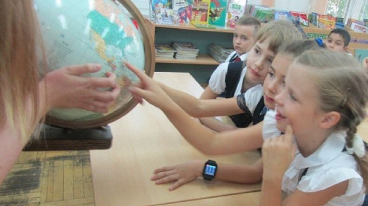 В Детской библиотеке им. К. И. Чуковского  прошел литературно-познавательный час