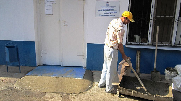 В Прикубанском округе проведена проверка учреждений связи на доступность для маломобильных граждан