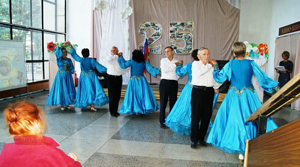 Инвалидов в Прикубанском округе поздравили с Днем пожилого человека