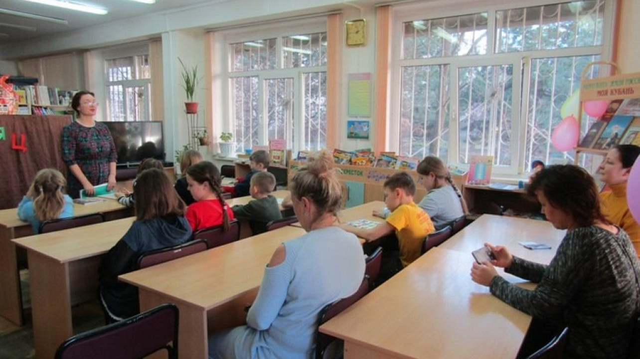 В Детской библиотеке им. К. И. Чуковского состоялось литературное путешествие в мир театра