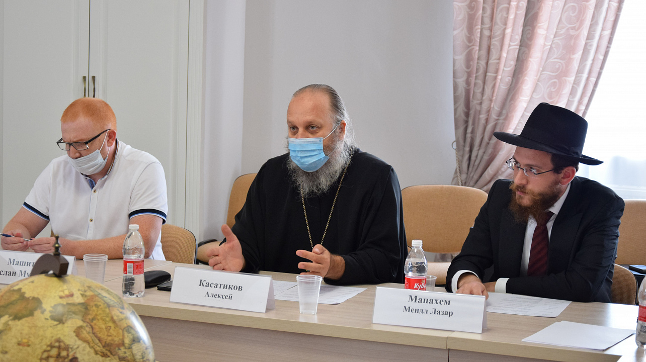 «Круглый стол», посвящённый Дню солидарности в борьбе с терроризмом, провели в Краснодаре (2).JPG