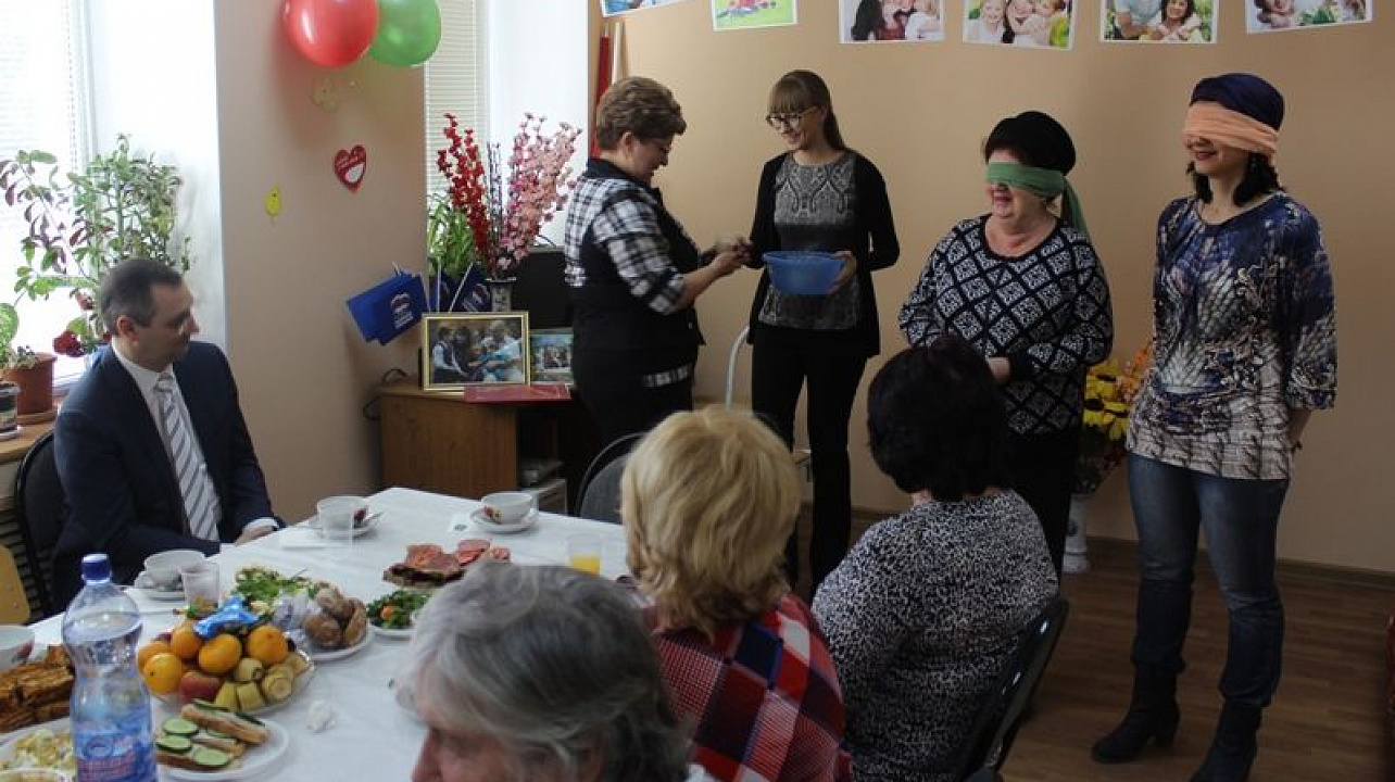 В Центральном округе стартовали праздники, посвященные Дню матери