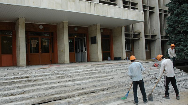 В Центральном округе идут работы по обеспечению безбарьерной среды