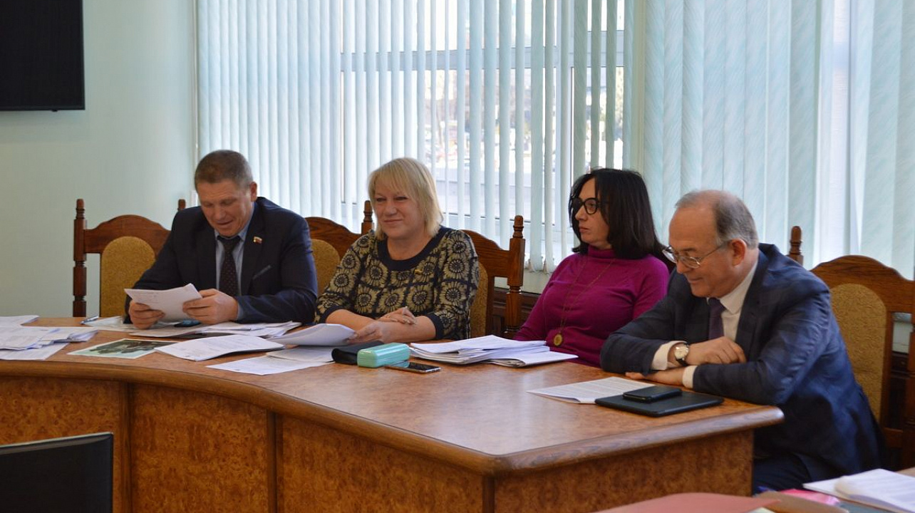В городской Думе проходят заседания комитетов