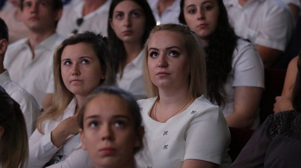 В Краснодаре в 2019 г. увеличат количество грантов в размере 50 тыс. руб. молодым педагогам