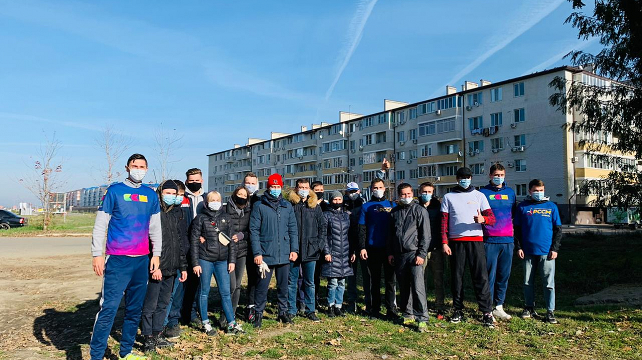 Сегодня в поселке Краснодарском высадился "эко-десант"