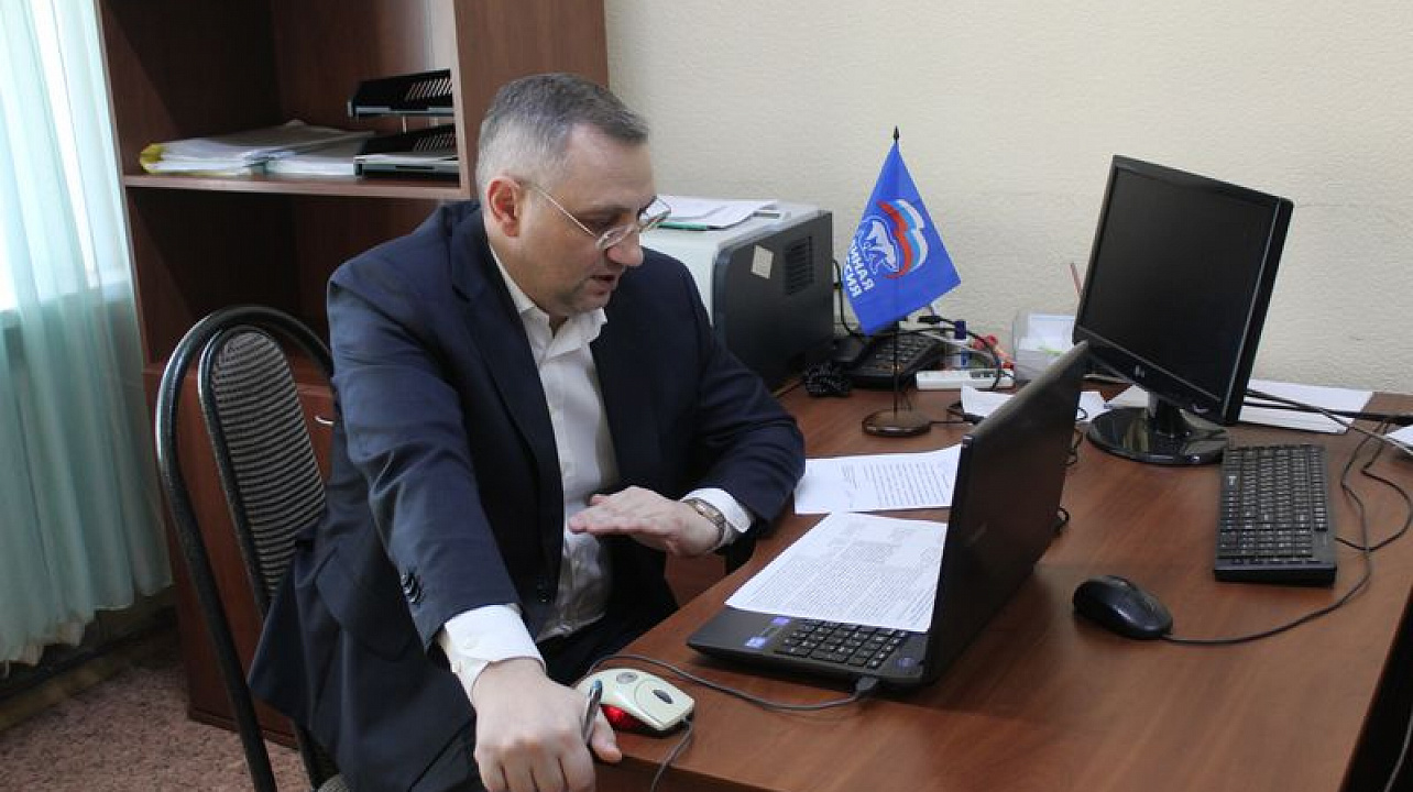 Заместитель председателя Совета сторонников партии краснодарского местного отделения партии «Единая Россия» Сергей Громыко провел личный прием граждан