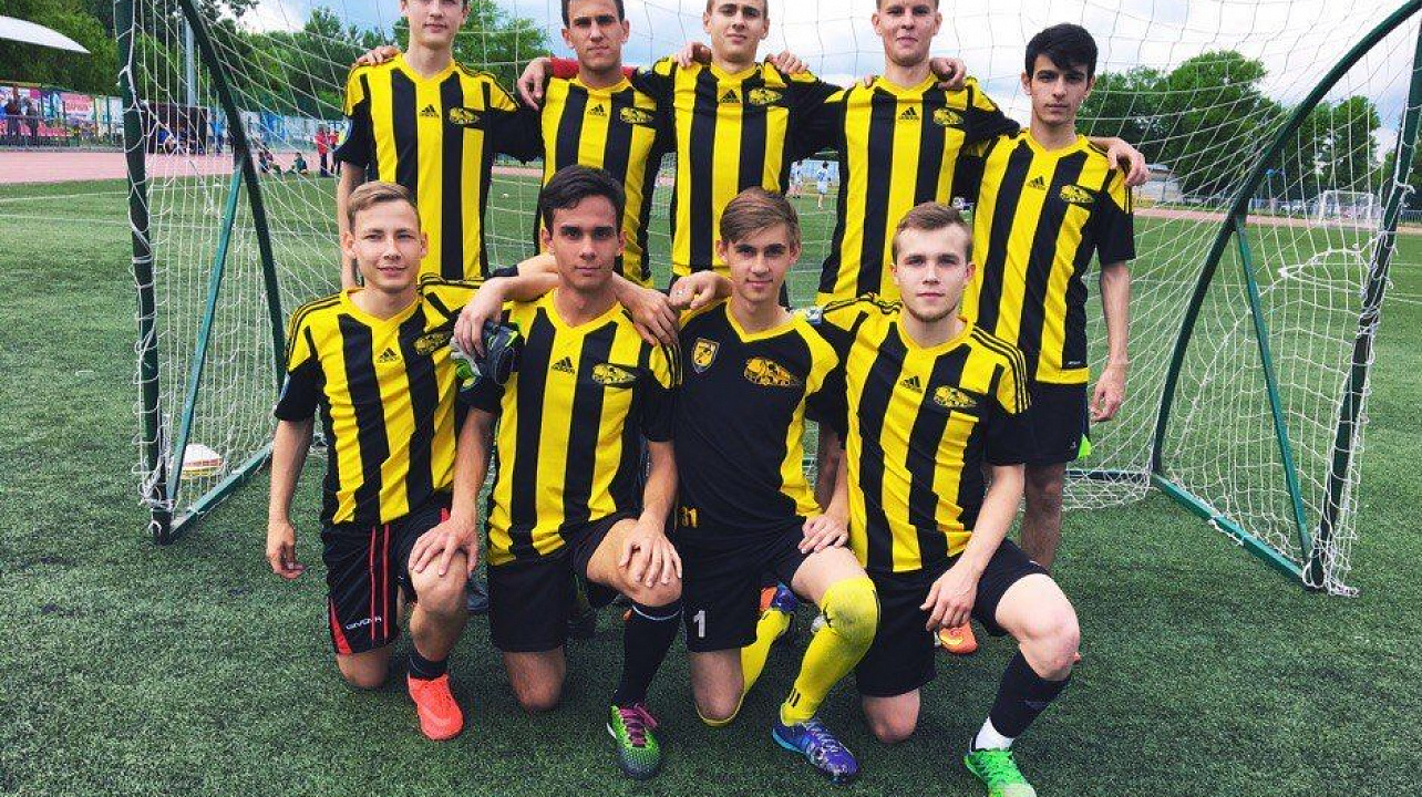 Команда Западного округа победила в спортивных соревнованиях