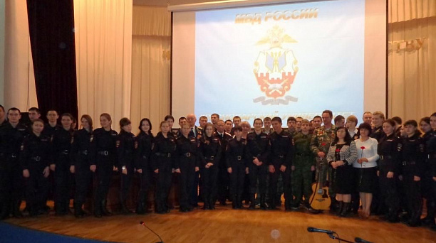 Воины-интернационалисты провели концерт авторской песни для студентов университета Краснодарского МВД России