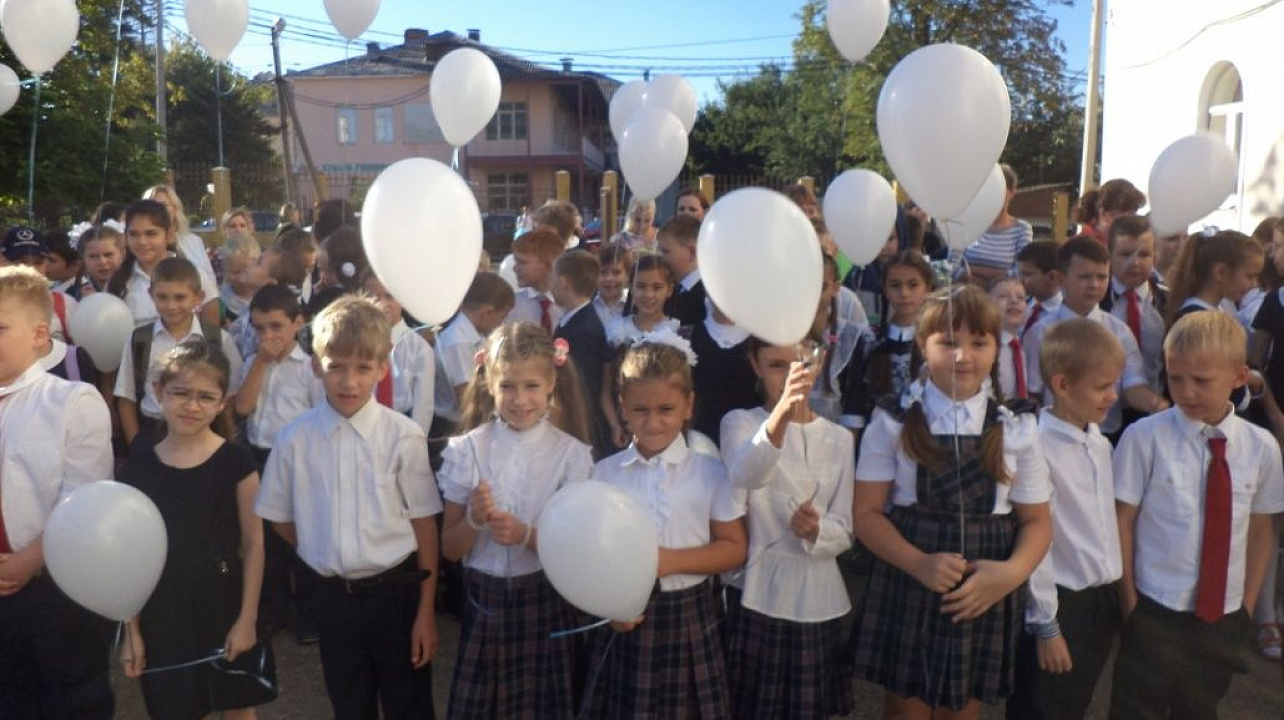 В гимназии Западного округа прошла линейка «Памяти жертв Беслана»