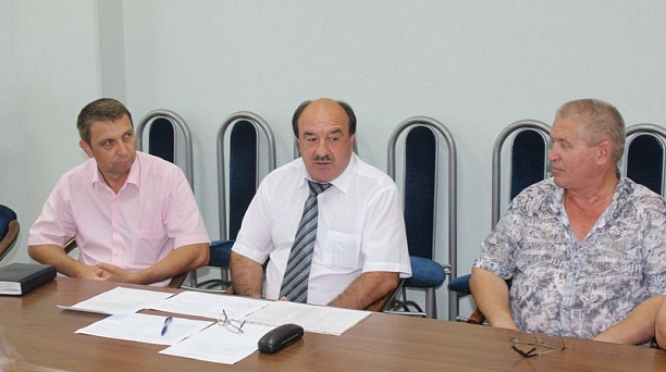 Глава округа встретился с казаками