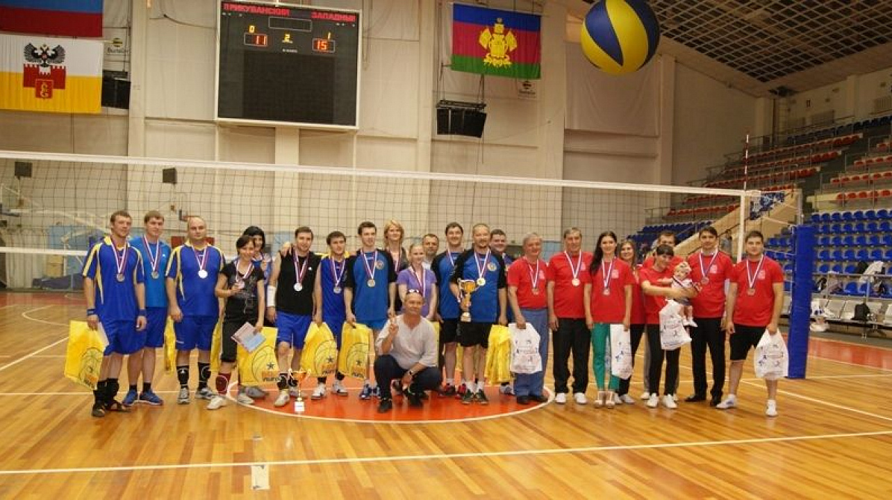 Команда "Запад" вышла на первое место в  Спартакиаде муниципальных служащих