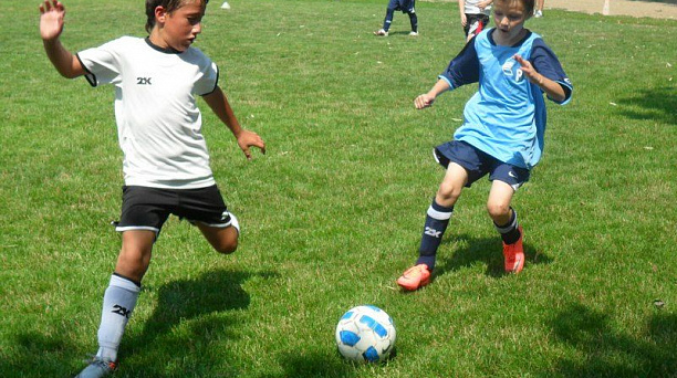 В Центральном округе определили финалистов соревнований по футболу среди дворовых команд в средней возрастной группе