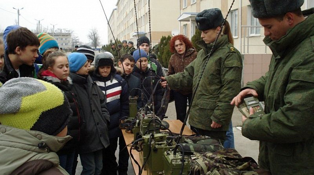 Школьники Центрального округа побывали на экскурсии в Новороссийске