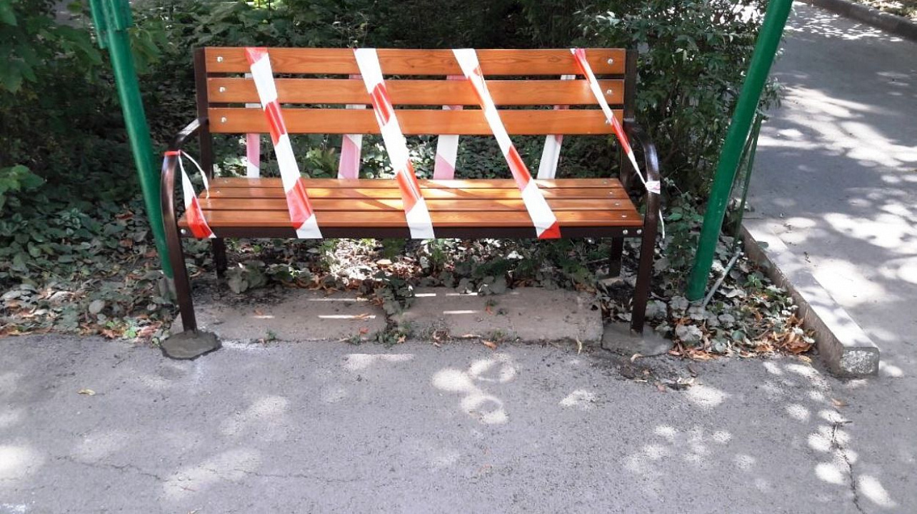 В Западном округе продолжается выполнение наказов избирателей