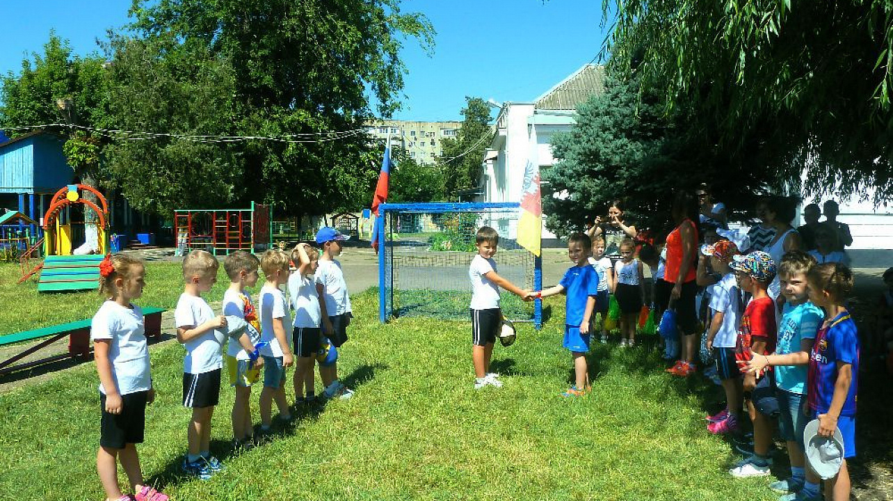 В детском саду Западного округа прошел дружеский матч по футболу