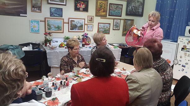 В территориальном центре №26 состоялся пасхальный мастер-класс