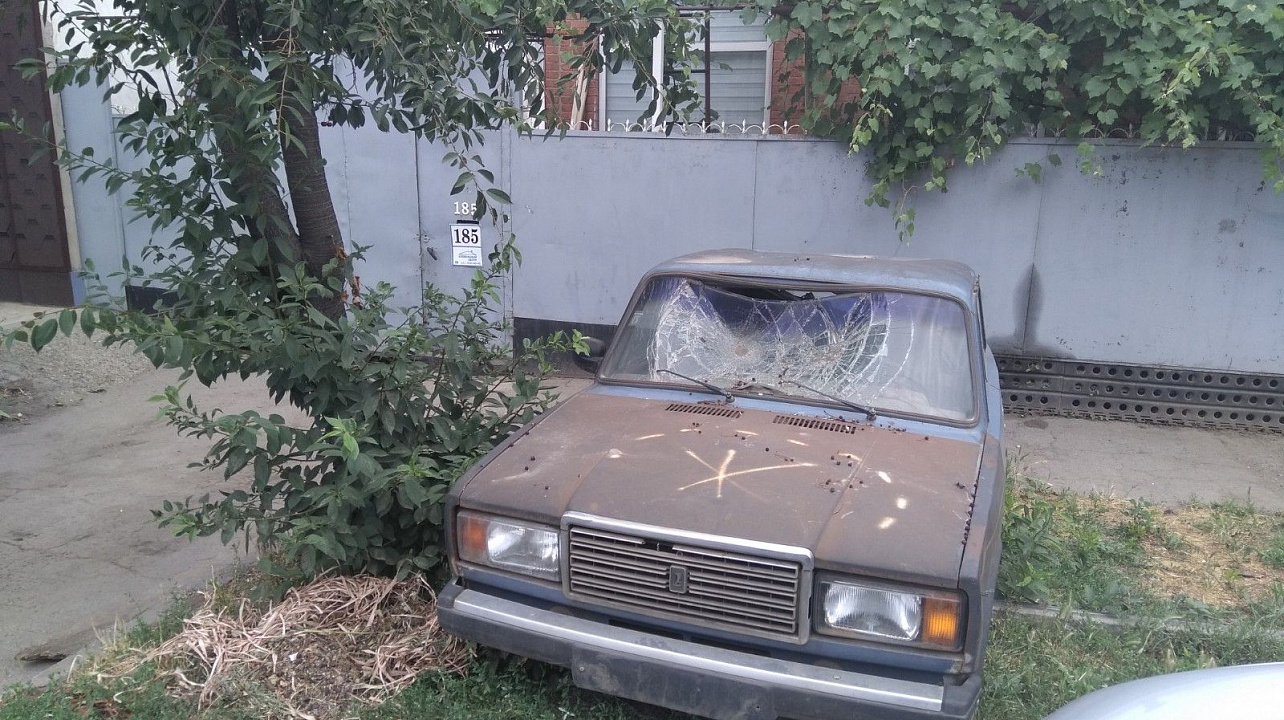 На территории Западного округа провели мониторинг улиц с целью выявления и уборки транспортных средств, брошенных собственниками